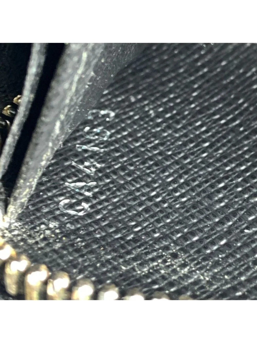 Louis Vuitton Epi Zippy Wallet Zip Around Black